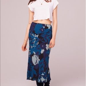 Band of gypsies long flora skirt NWT size small